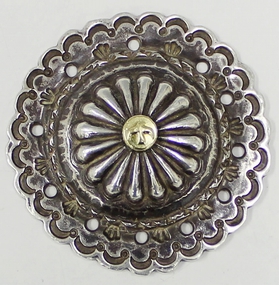 ゴローズ（goro’s） K18メタル付き大フラワーコンチョ